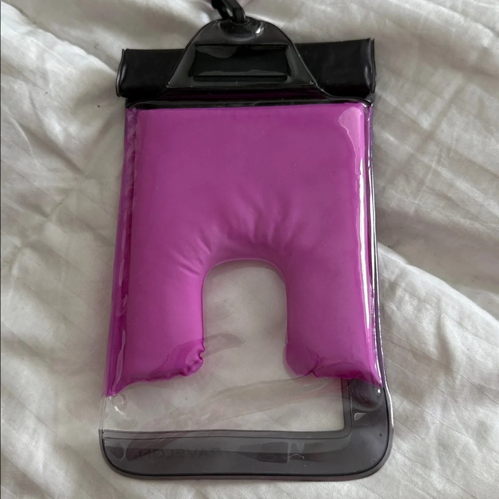 Travelon Black and Pink Waterproof Pouch